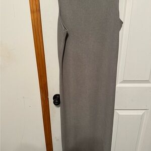 Elegant Gray Sleeveless Dress